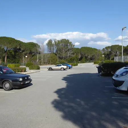 Residences Du Golf דירה *